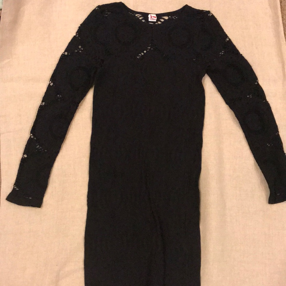 Black long sleeve Body Con Dress